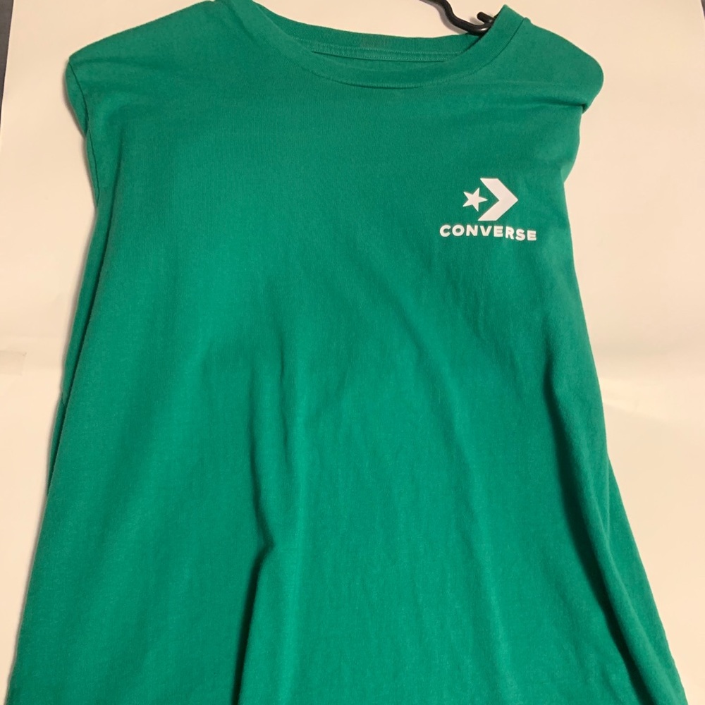 Medium Converse T-shirt barely worn